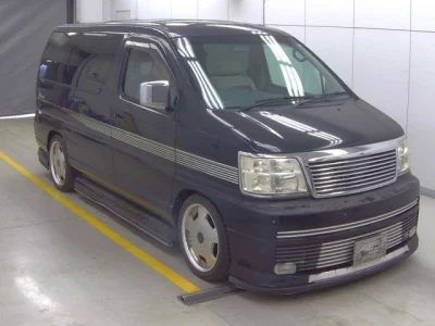 Nissan ELGRAND  с аукциона в Японии
