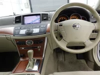 Nissan FUGA лот № 5078 оценка 3.5  с аукциона в Японии 4