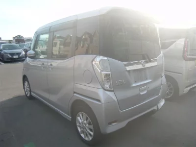 Nissan DAYZ ROOX  с аукциона в Японии