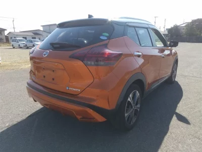Nissan KICKS