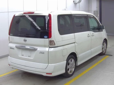 Nissan SERENA  с аукциона в Японии