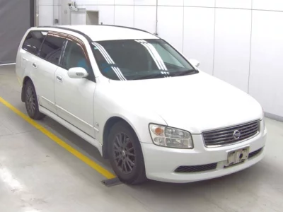 Nissan STAGEA