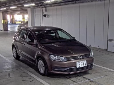 Volkswagen POLO  с аукциона в Японии