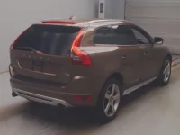 Volvo XC60 лот № 7011 оценка 4.5  с аукциона в Японии 1