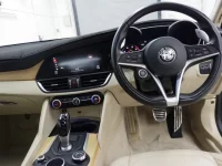 Alfa Romeo Giulia лот № 21 оценка 4  с аукциона в Японии 4