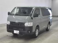 Toyota HIACE VAN лот № 70027 оценка 4.5  с аукциона в Японии 3