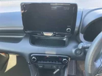 Toyota YARIS лот № 25022 оценка 4.5  с аукциона в Японии 5