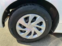 Toyota YARIS лот № 25022 оценка 4.5  с аукциона в Японии 8