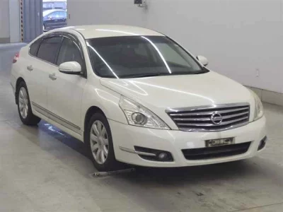 Nissan TEANA