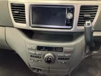 Toyota VOXY лот № 80104 оценка 3.5  с аукциона в Японии 5