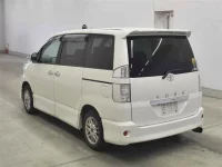 Toyota VOXY лот № 80104 оценка 3.5  с аукциона в Японии 1