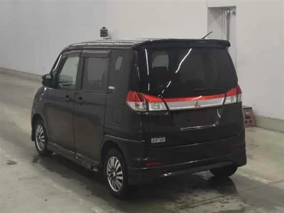 Mitsubishi DELICA D2