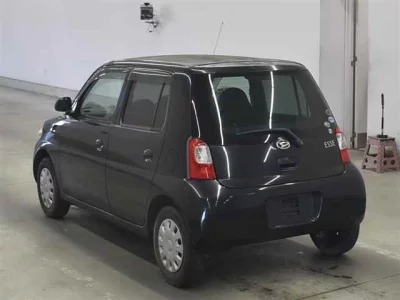 Daihatsu Esse