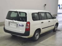 Toyota SUCCEED лот № 70218 оценка 4  с аукциона в Японии 4