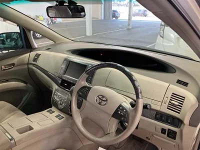 Toyota Estima Hybrid