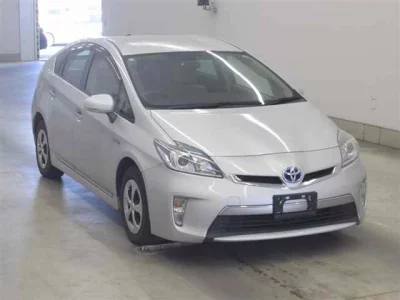Toyota PRIUS PHV