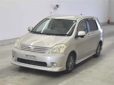 Toyota RAUM
