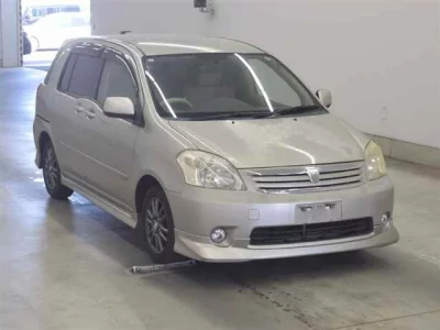 Toyota RAUM