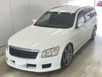 Nissan STAGEA