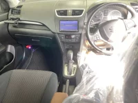 Suzuki SWIFT лот № 3039 оценка 3.5  с аукциона в Японии 3