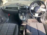 Mazda DEMIO лот № 3077 оценка R  с аукциона в Японии 3