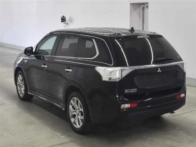 Mitsubishi OUTLANDER PHEV