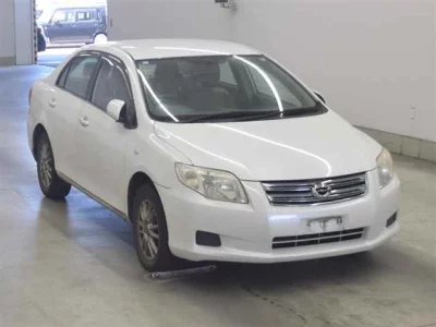 Toyota COROLLA AXIO  с аукциона в Японии