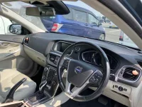 Volvo V40 лот № 25190 оценка 4  с аукциона в Японии 2