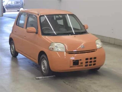 Daihatsu Esse