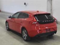 Volvo V40 лот № 25163 оценка 4.5  с аукциона в Японии 1