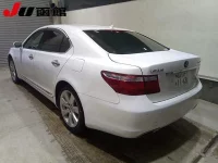 Lexus LS лот № 9205 оценка 4  с аукциона в Японии 1