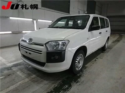 Toyota SUCCEED  с аукциона в Японии