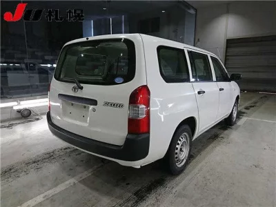 Toyota SUCCEED  с аукциона в Японии