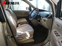 Toyota NOAH лот № 4007 оценка 3  с аукциона в Японии 2