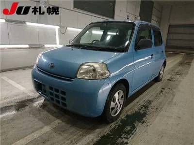 Daihatsu Esse