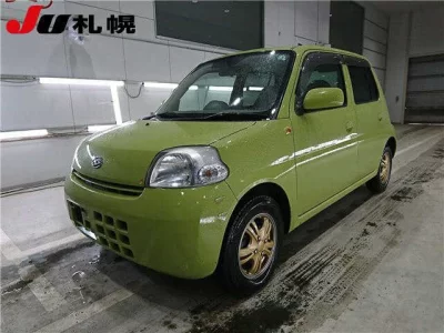 Daihatsu Esse