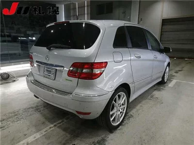 Mercedes-Benz B CLASS