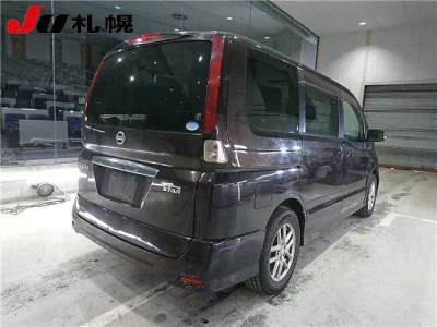 Nissan SERENA  с аукциона в Японии