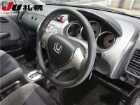 Honda FIT лот № 50 оценка 2  с аукциона в Японии 2