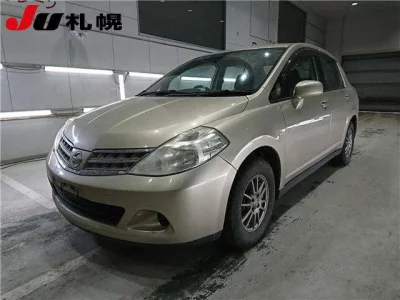 Nissan TIIDA LATIO