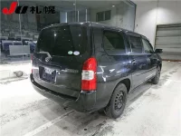 Toyota SUCCEED лот № 1065 оценка 3.5  с аукциона в Японии 1