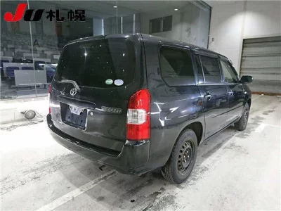 Toyota SUCCEED  с аукциона в Японии