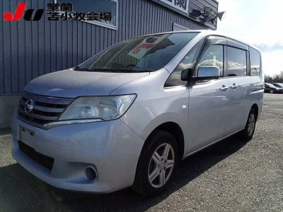 Nissan SERENA  с аукциона в Японии