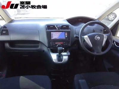 Nissan SERENA  с аукциона в Японии