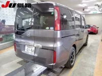 Honda STEP WAGON лот № 8010 оценка R  с аукциона в Японии 8