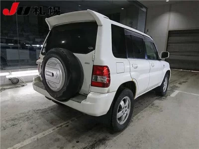Mitsubishi PAJERO IO
