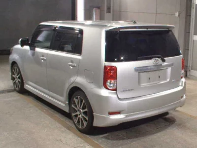 Toyota COROLLA RUMION