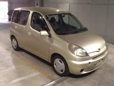 Toyota FUNCARGO  с аукциона в Японии