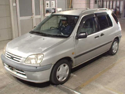 Toyota RAUM