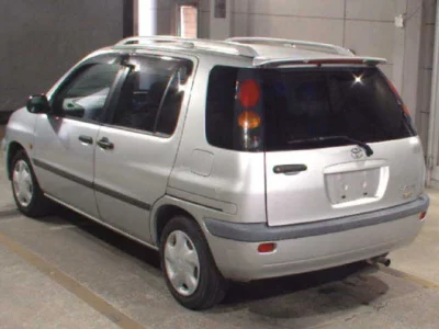 Toyota RAUM